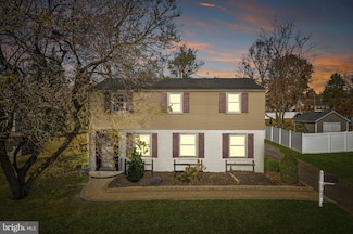 302 Greenwood Rd, Lansdale, PA 19446