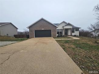 139 Lyle Curtis Cir, Waynesville, MO 65583