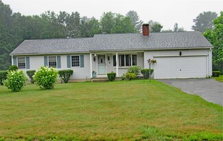 4 Anita Dr, Southampton, MA 01073