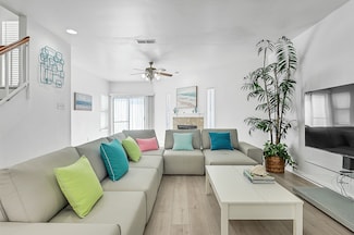 208 Seawall Blvd, Galveston, TX 77550