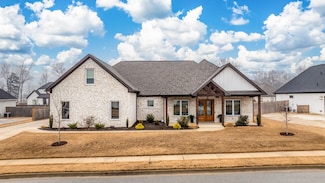 4924 Lake Vista Dr, Benton, AR 72019