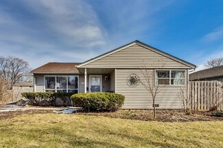 3706 Oriole Ln, Rolling Meadows, IL 60008