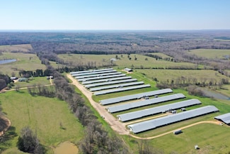 642 Gilbert Dr, Lowndesboro, AL 36752