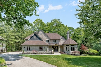39150 Glenlivet Ct, Solon, OH 44139