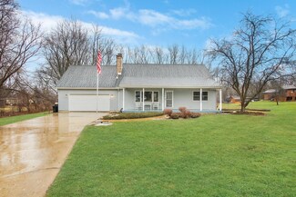 925 Hayner Ave, Zion, IL 60099