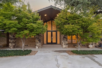 5511 Royal Ln, Dallas, TX 75229