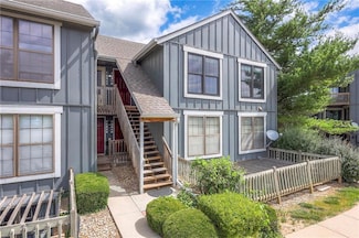 12818 W 110th Terrace, Overland Park, KS 66210