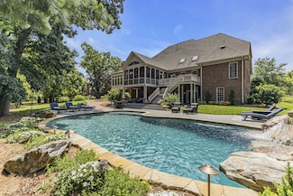8218 Holly Rd, Brentwood, TN 37027