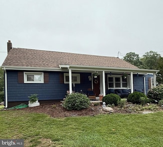 352 Almond Rd, Elmer, NJ 08318