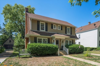 1044 Garfield Ave, Aurora, IL 60506