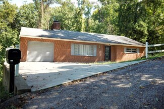 1323 Dorsey Rd, Charleston, WV 25314