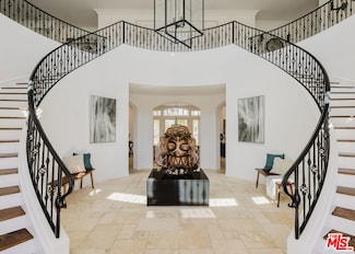 23597 Park St S, Calabasas, CA 91302