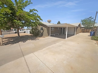 1124 59th St NW, Albuquerque, NM 87105