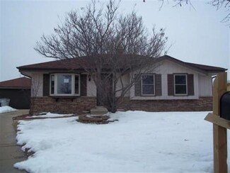 8325 N 96th Ct, Milwaukee, WI 53224