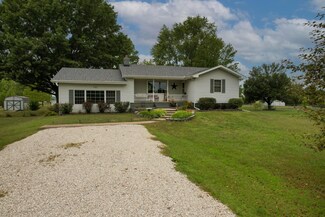 403 Northview Cir W, Fair Grove, MO 65648
