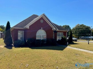 558 Blackshear Ln SW, Hartselle, AL 35640