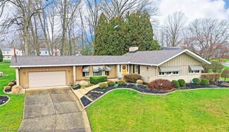 1845 Stonehenge Ave NE, Warren, OH 44483