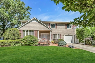 1855 Zana Ct, Merrick, NY 11566