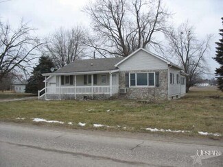 17227 Notestine Rd, Woodburn, IN 46797