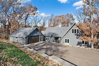 7033 Jocelyn Ln N, Stillwater, MN 55082