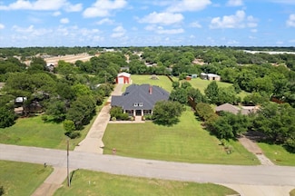 2907 Monties Ln, Arlington, TX 76015