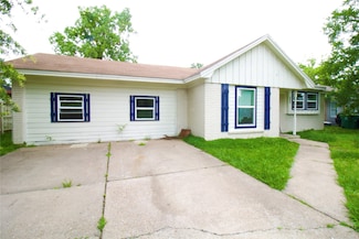 9307 Linda Vista Rd, Houston, TX 77078