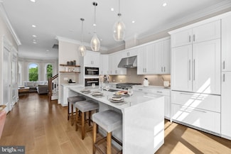 1117 E Abingdon Dr Unit ELEVATOR, Alexandria, VA 22314