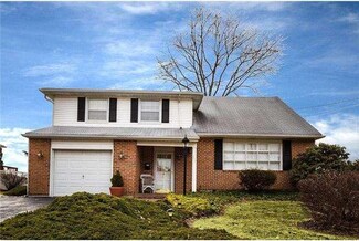 240 Forrest Dr, Blackwood, NJ 08012
