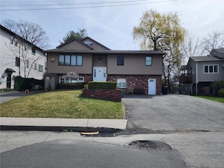 8 Charles Ln, Spring Valley, NY 10977