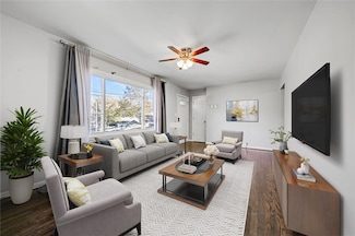 657 NE Russell Rd, Kansas City, MO 64116