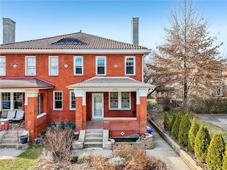 1239 N Highland Ave, Pittsburgh, PA 15206