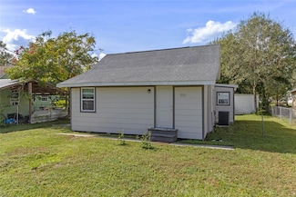 1109 S Smith Ave, Lakeland, FL 33815