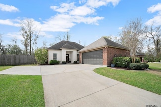 39126 Driftwood Lake Dr, Gonzales, LA 70737