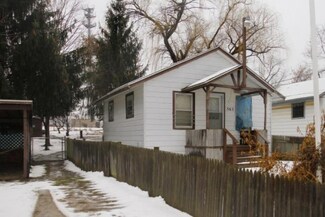 565 Upton Ave, Springfield, MI 49037