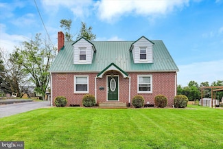 382 W Main St, Fayetteville, PA 17222