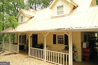317 Running Deer Rd, Cleveland, GA 30528