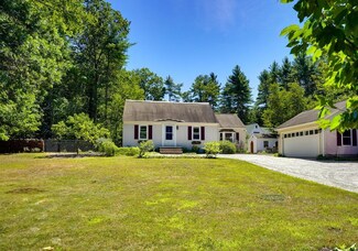 11 East St, Pepperell, MA 01463