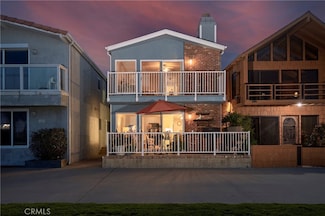 1627 E Seal Way, Seal Beach, CA 90740