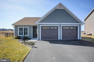 1007 Southwood Dr, Shippensburg, PA 17257