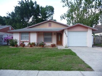 2815 Cedaridge Dr, Tampa, FL 33618