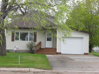 215 Omland Ave N, Fosston, MN 56542