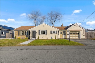 23 Columbus Ave, Johnston, RI 02919