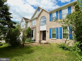 4 Stearrett Dr, Newark, DE 19702
