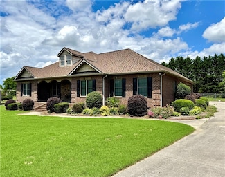 167 Techview Dr SW, Calhoun, GA 30701