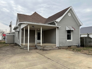 623 Cedar St, Mount Carmel, IL 62863