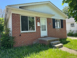 8684 Paige Ave, Warren, MI 48089