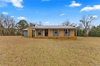 22 Summer Ln, Moundville, AL 35474