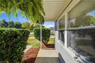 4028 Riverside Ct, Virginia Beach, VA 23453
