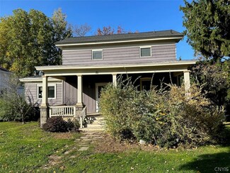 89 Ellen St, Oswego, NY 13126
