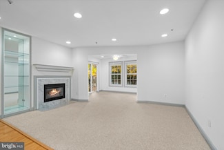 12221 Fairfield House Dr Unit 105B, Fairfax, VA 22033